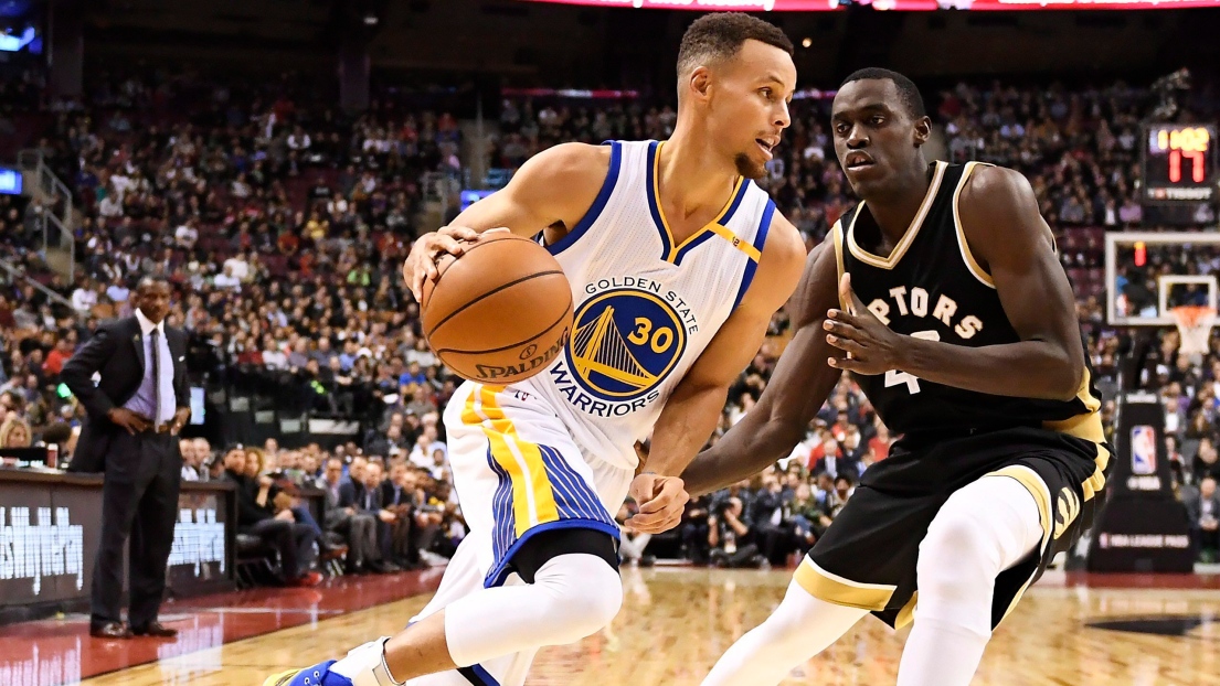 Stephen Curry et Pascal Siakam