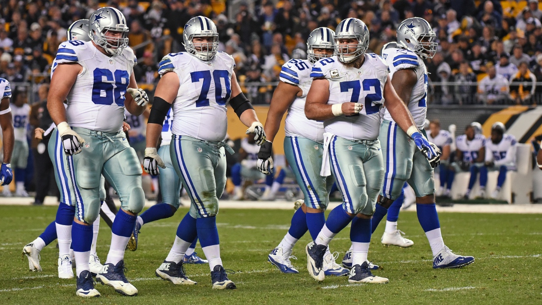 Doug Free, Zack Martin, Travis Frederick, Ronald Leary et Tyron Smith