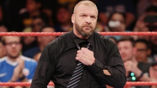 Triple H (Raw 30 janvier) 