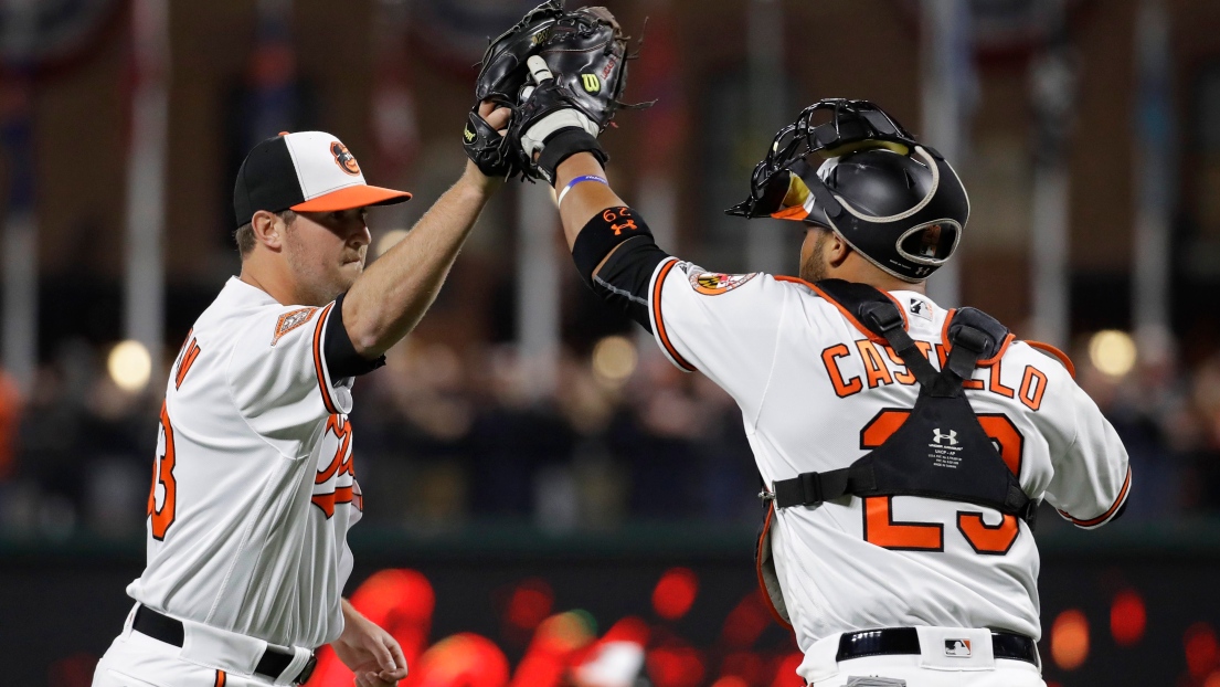 Zach Britton et Welington Castillo