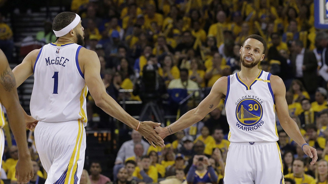 JaVale McGee et Stephen Curry