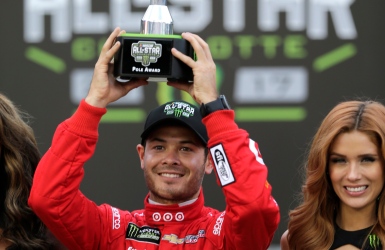 NASCAR : Larson partira premier à Charlotte