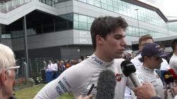STROLL.jpg