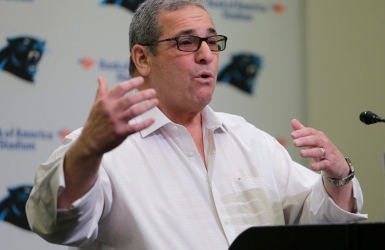 NFL : les Panthers congédient leur DG