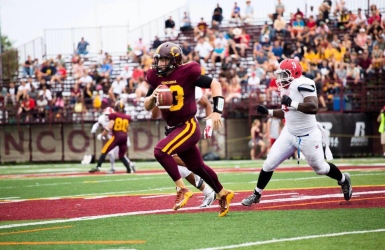 Les Stingers massacrent les Redmen