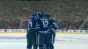 Marleau marque à son premier match avec les Leafs Marleau marque à son premier match avec les Leafs