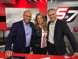 Le 21 septembre 2017, nous avons eu le plaisir de recevoir Annie Pelletier au 5 à 7 pour nous parler du Défi 808 Bonneville. Annie Pelletier 5 à 7 RDS 21/09/2017