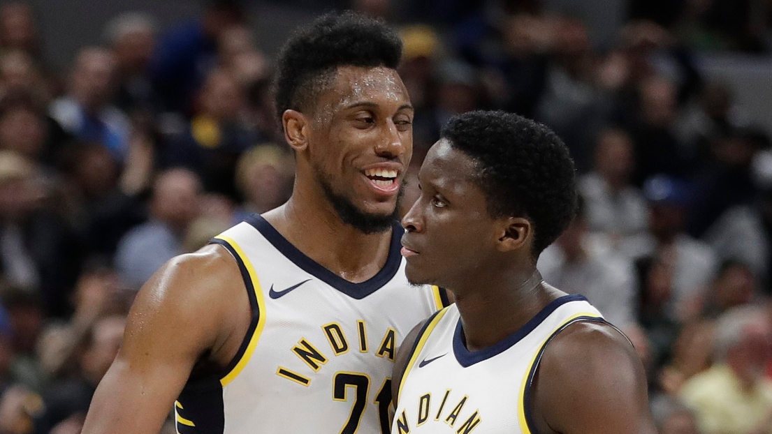 Thaddeus Young et Victor Oladipo