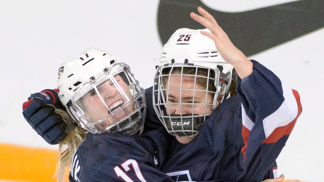 Jocelyne Lamoureux et Alex Carpenter