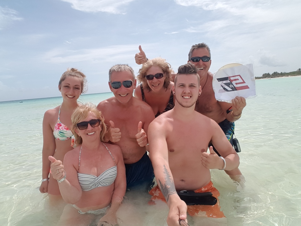 Catherine, Suzanne, Mike, Patrick, Frances et Jacques Cuba