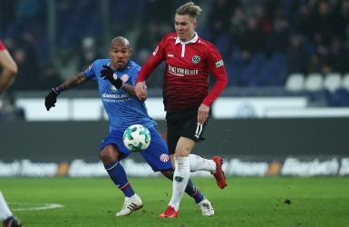 Retour raté pour de Jong, réussi pour Gomez