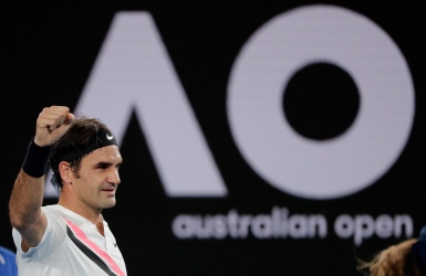 Federer et Djokovic poursuivent leur chemin