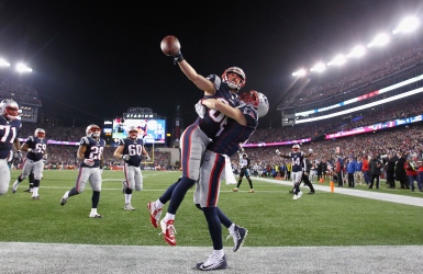 Brady et Amendola envoient les Pats au SB