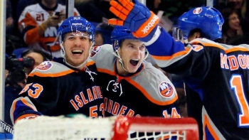 Capitals 2 - Islanders 5