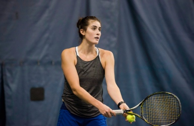 Rebecca Marino s'offre le titre à Winnipeg