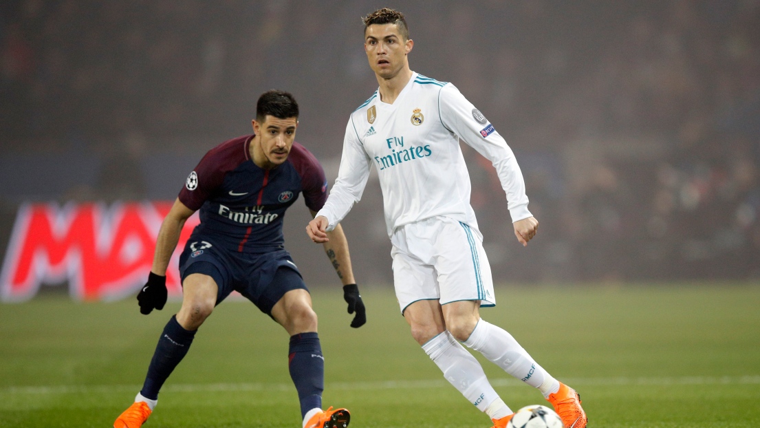 Yuri Berchiche et Cristiano Ronaldo 