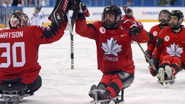 Parahockey : le Canada sert une correction à la Corée du Sud