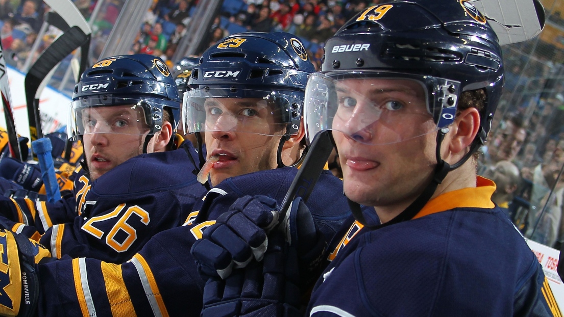 Thomas Vanek, Jason Pominville et Cody Hodgson