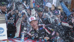 nascar.jpg