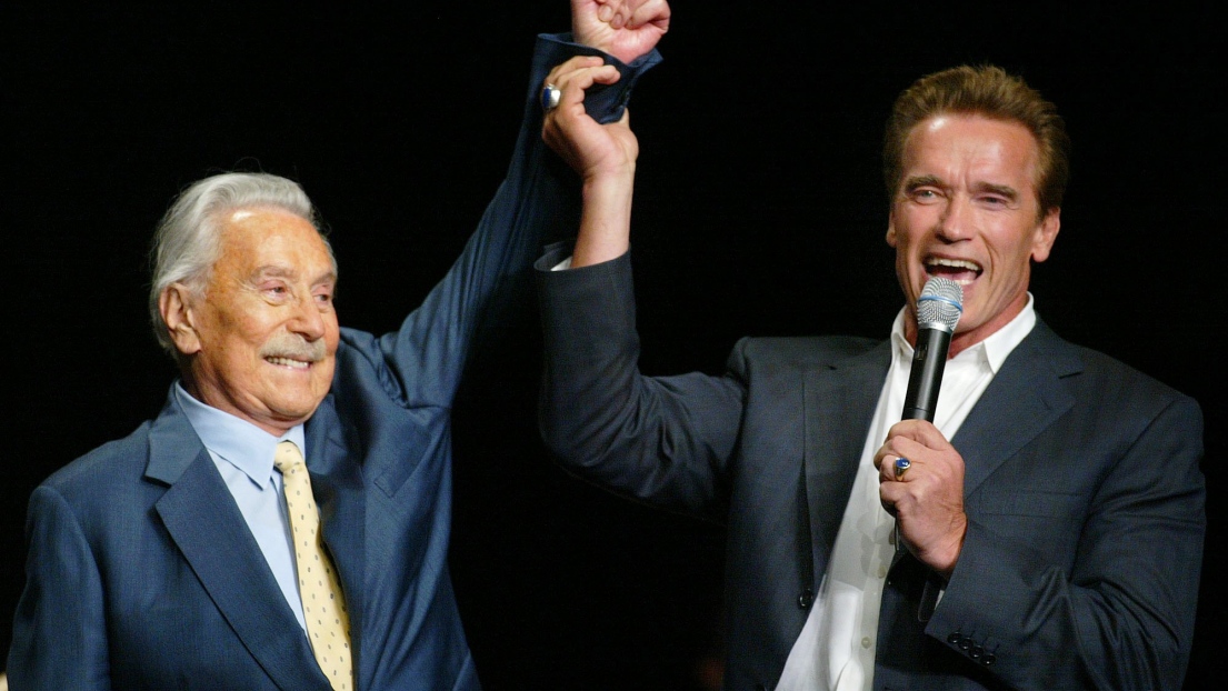 Joe Weider en compagnie de son vieil ami Arnold Schwarzenegger