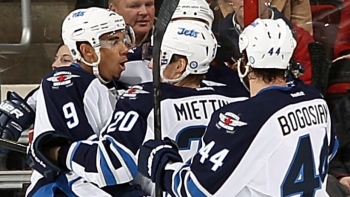 Jets 4 - Hurricanes 1