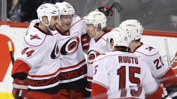 Hurricanes 3 - Jets 1