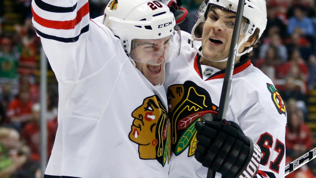 Brandon Saad et Michael Frolik