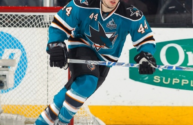 M-É Vlasic vient à la rescousse des Sharks