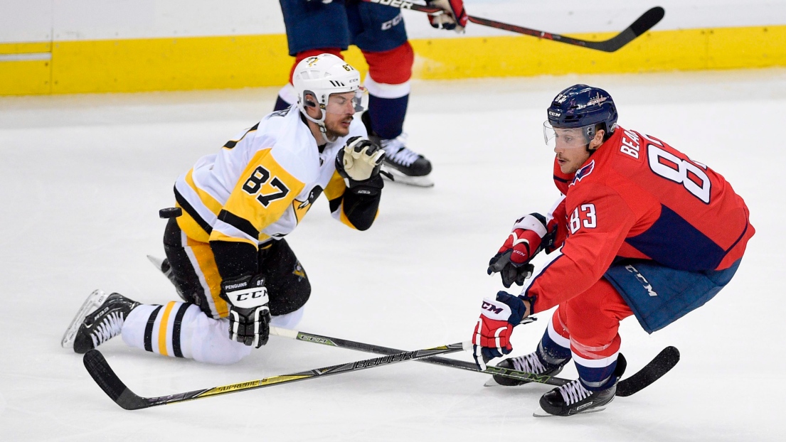 Sidney Crosby et Jay Beagle