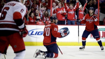 Hurricanes 1 - Capitals 3