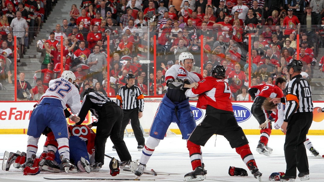 Jarred Tinordi, Tavis Moen et Ryan White