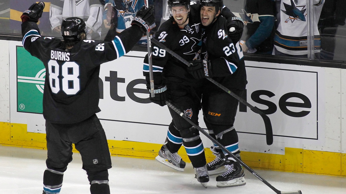 Logan Couture, Scott Gomez et Brent Burns 