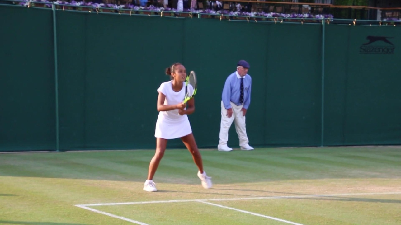 Bon Début Pour Leylah Annie Fernandez à Wimbledon | Vidéo | RDS.ca