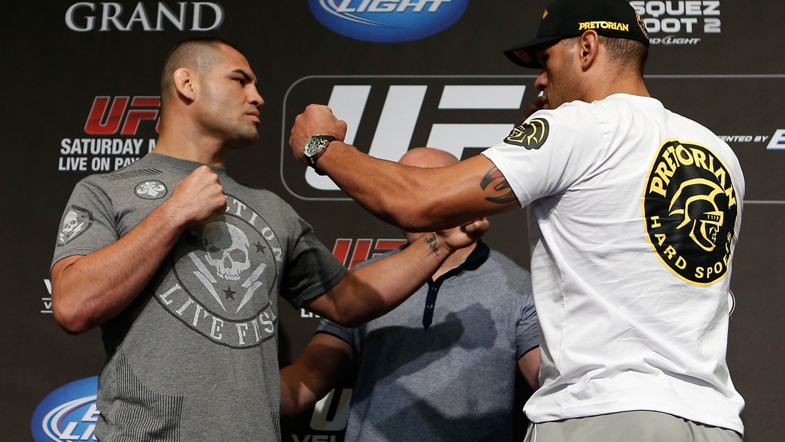 Cain Velasquez et Antonio Silva