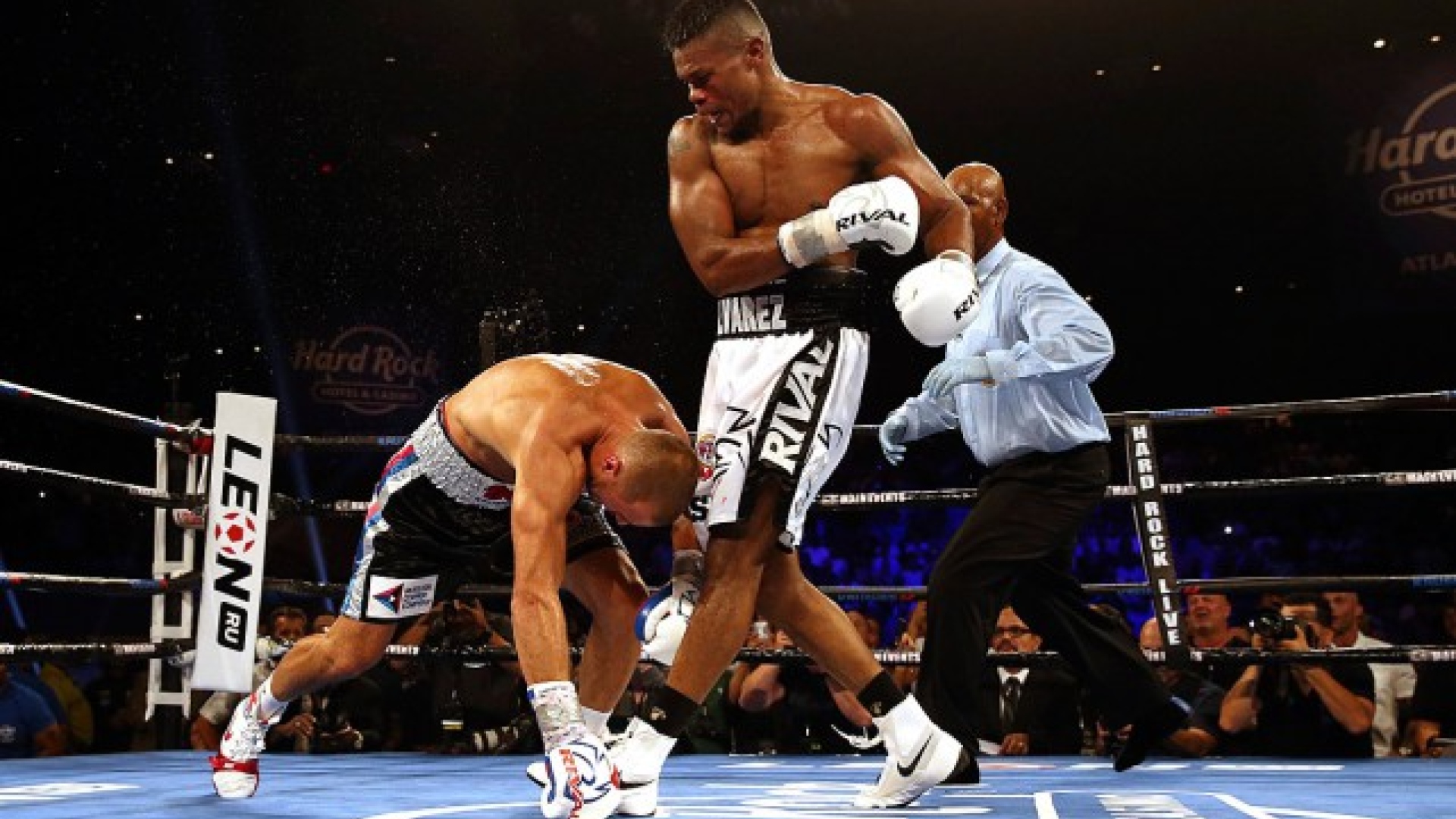 Eleider Alvarez face à Sergey Kovalev