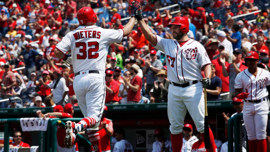 Matt Wieters et Tanner Roark