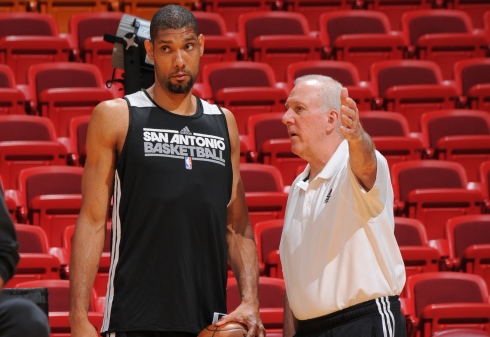 Tim Duncan et Gregg Popovich