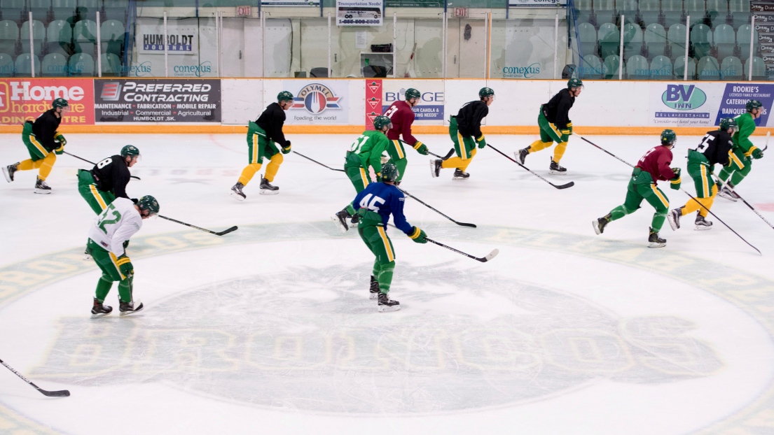 Les Broncos d'Humboldt à l'entraînement.