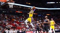 Lakers3.jpg