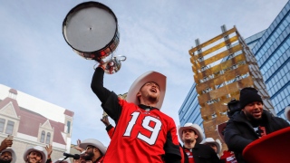 Bo Levi Mitchell