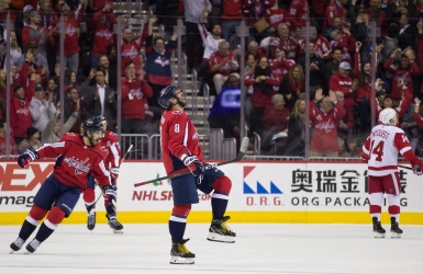 Ovechkin ajoute des chapeaux à sa collection Ovechkin ajoute des chapeaux à sa collection