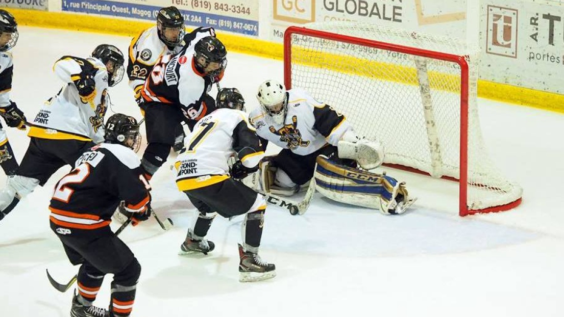 Magog et Lévis au Midget AAA