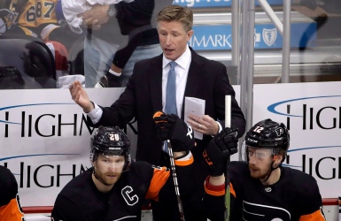 Hakstol sur le point d'être remplacé par Quenneville? Hakstol sur le point d'être remplacé par Quenneville?