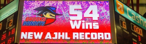Les Bandits battent un à un les records de l'AJHL.