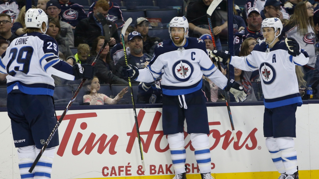 Patrik Laine, Blake Wheeler et Mark Scheifele