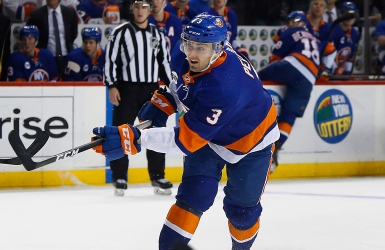 À travers la LNH : Pelech à l’écart longtemps
