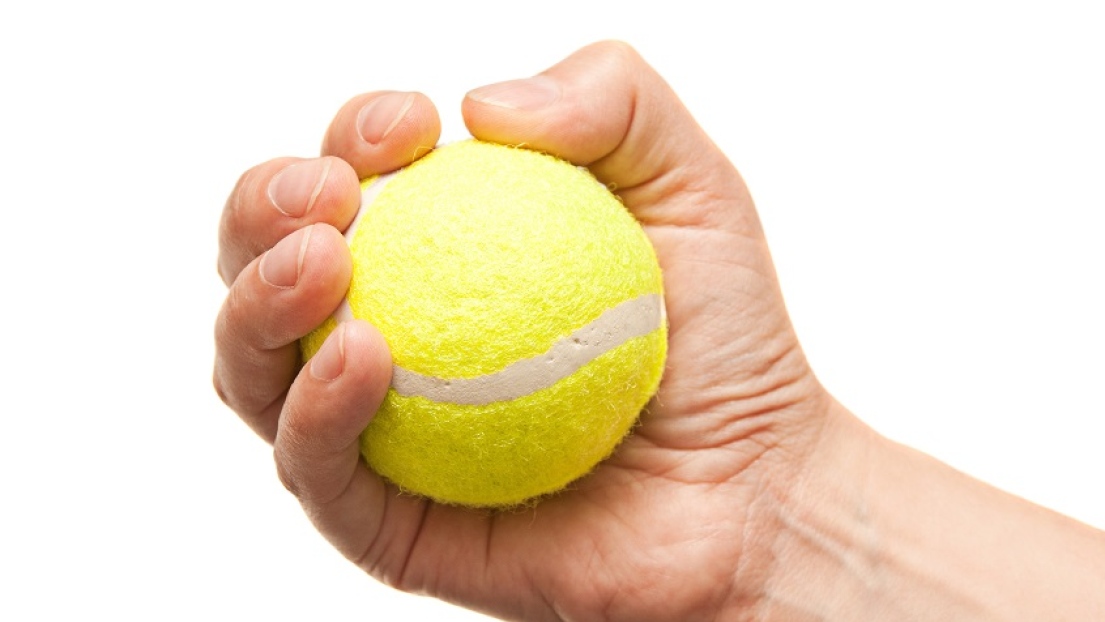 En Forme : Ajoutez une balle de tennis dans vos bagages par Thuymi Do