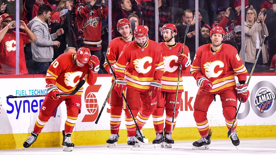 Les Flames de Calgary célèbrent