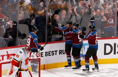 Rantanen fait vivre un cauchemar aux Flames