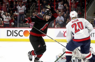 Les Hurricanes nivèlent les chances